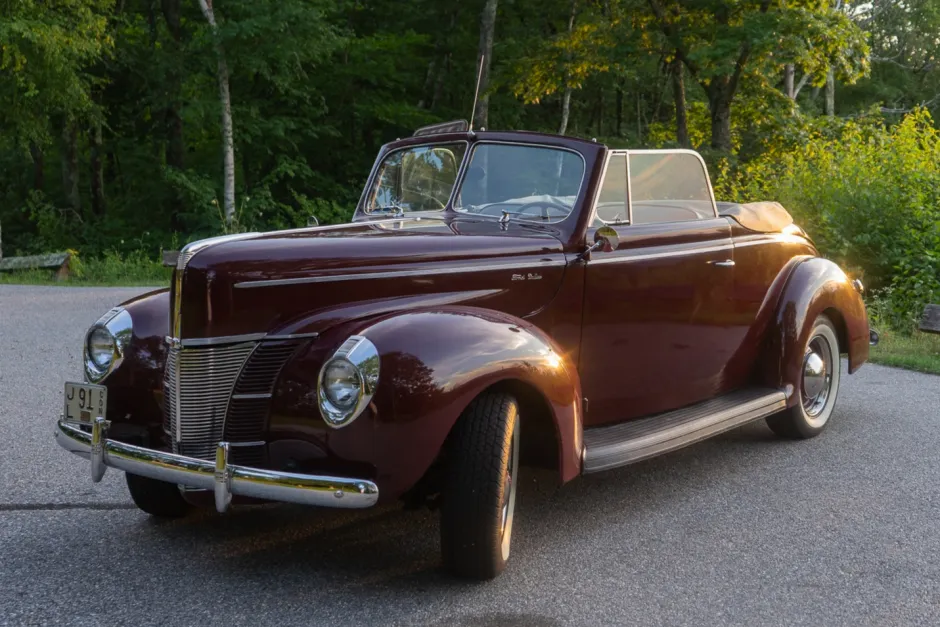 1940 Ford Deluxe Convertible Coupe