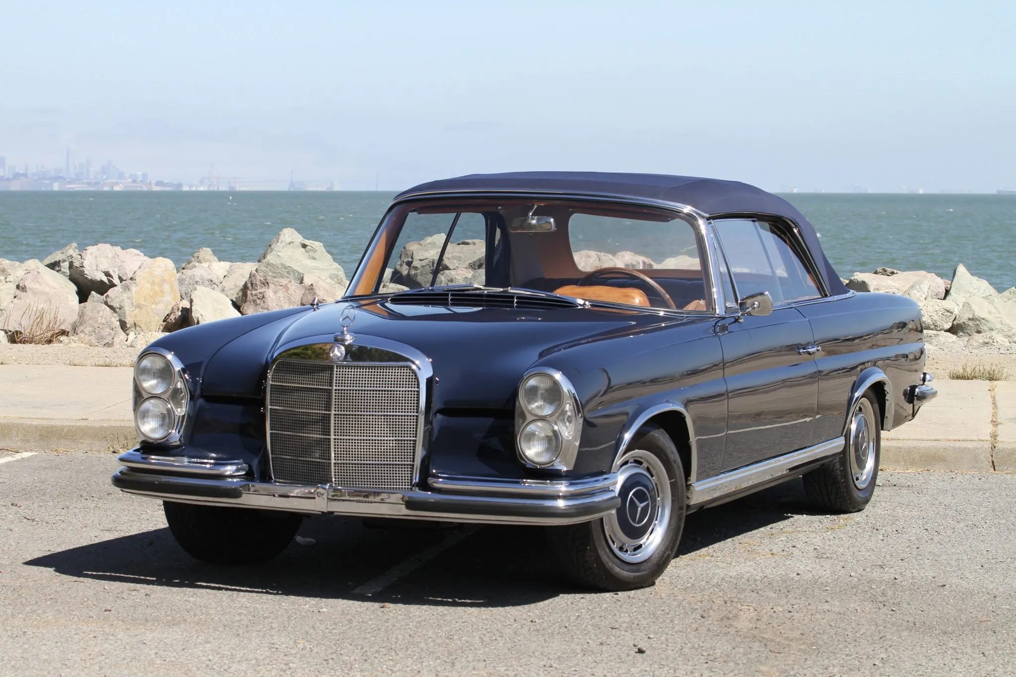 1962 Mercedes-Benz 220SEb Cabriolet 2.5L 4-Speed