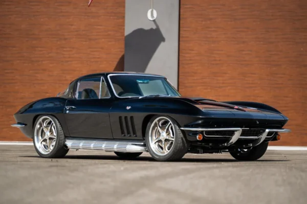 ZZ4-Powered 1966 Chevrolet Corvette Coupe 5-Speed