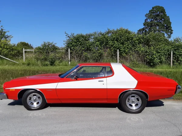 Starsky & Hutch–Style 1973 Ford Torino 2-Door Hardtop