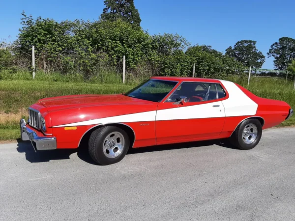 Starsky & Hutch–Style 1973 Ford Torino 2-Door Hardtop