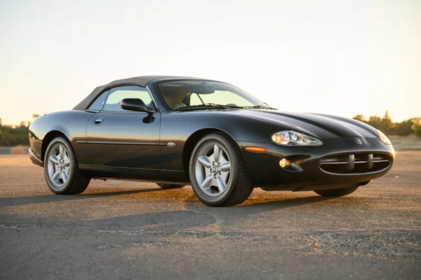 21k-Kilometer 1998 Jaguar XK8 Convertible