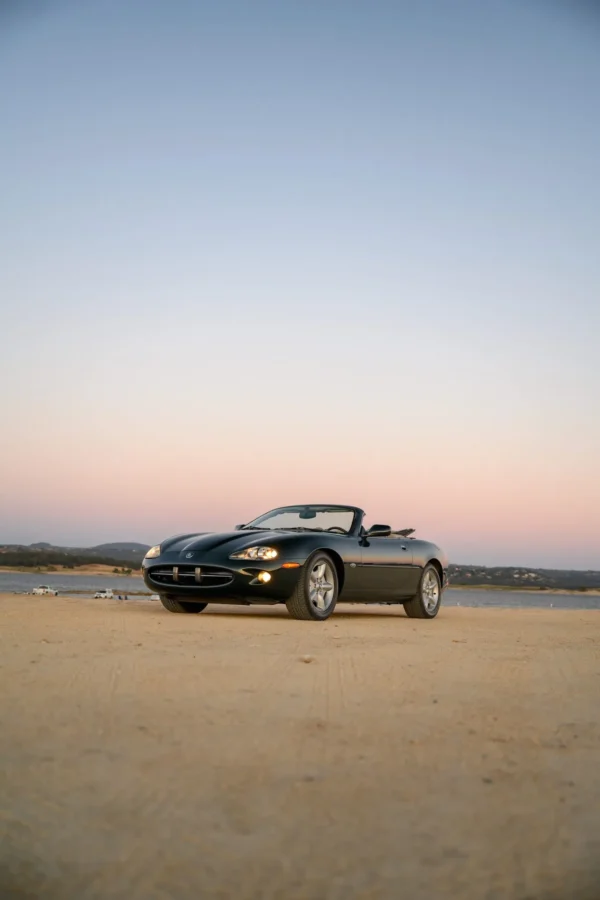 21k-Kilometer 1998 Jaguar XK8 Convertible
