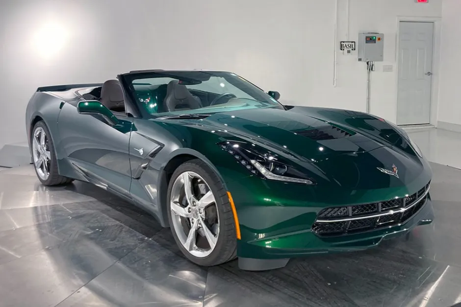 3,900-Mile 2014 Chevrolet Corvette Stingray Convertible Premier Edition