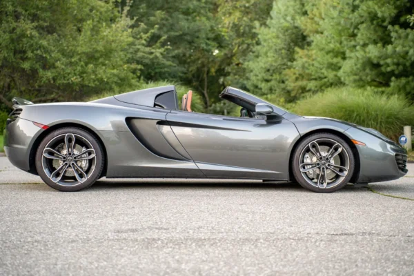 2014 McLaren 12C Spider