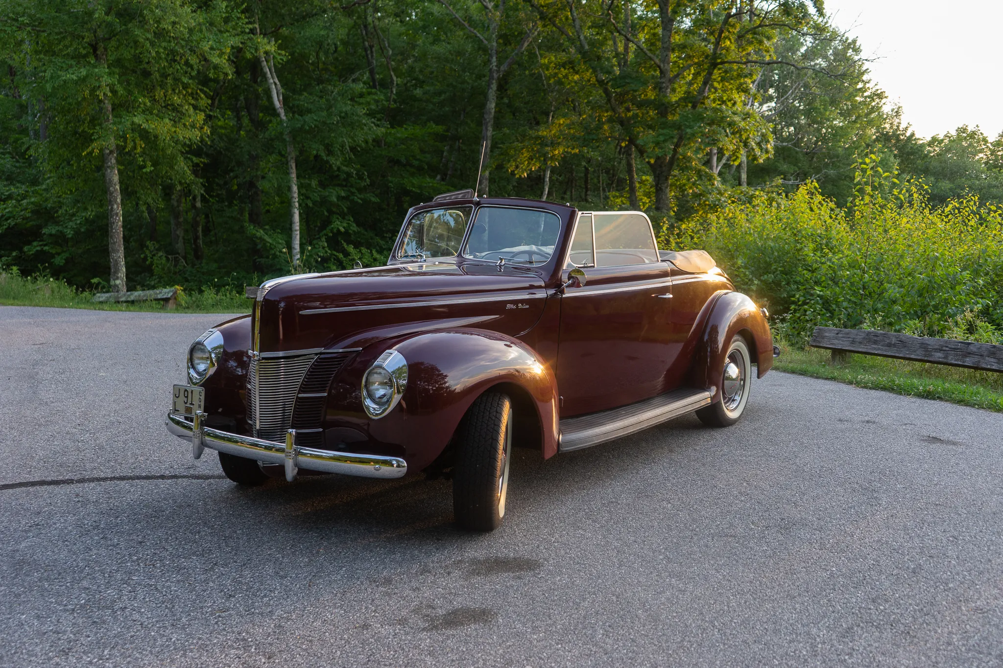 1940 Ford Deluxe Convertible Coupe