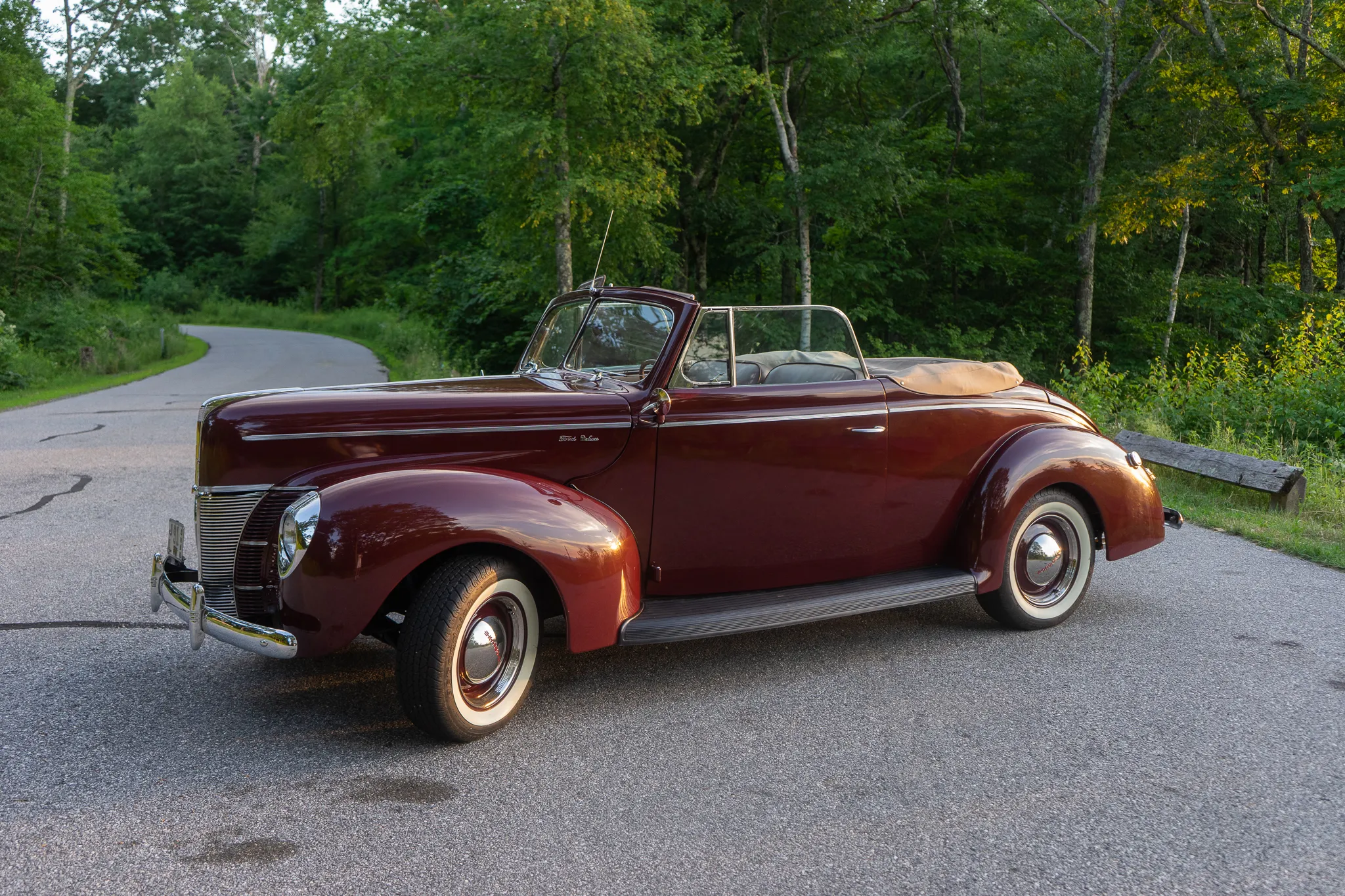 1940 Ford Deluxe Convertible Coupe