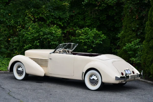 1937 Cord 812 Phaeton